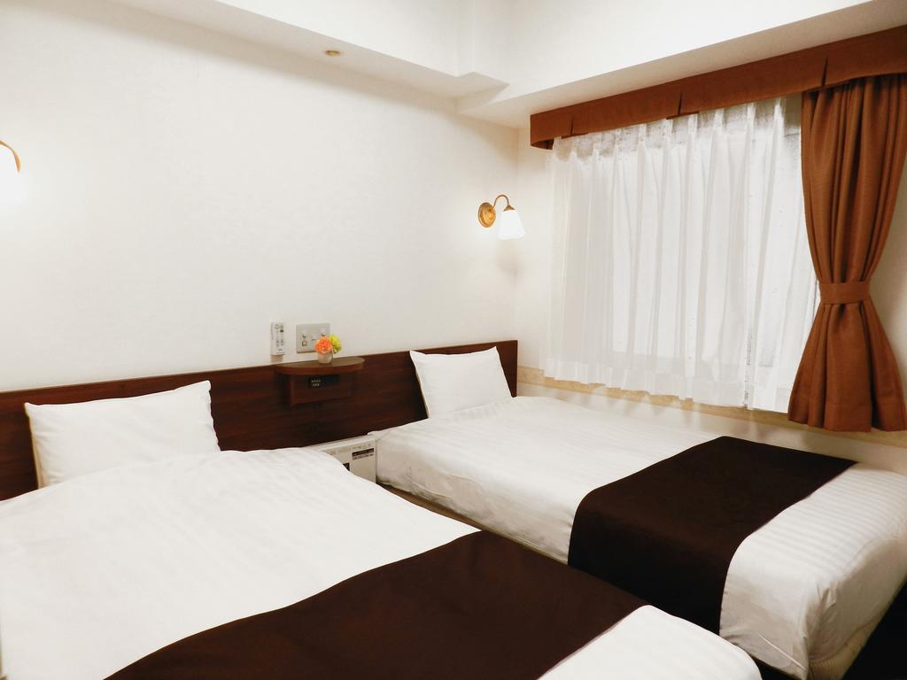 טוקיו Hotel Check In Shimbashi חדר תמונה